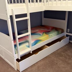 Triple Bunk Bed Loft Bed Twin-Over-Twin-Over-Twin Bed L Shaped Bunk Bed with 2 Drawers and 2 Ladders