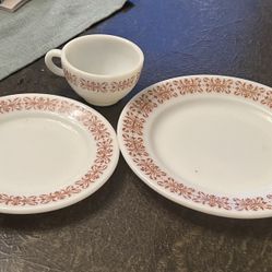 Cute Decorative Glass Cup and Plate Set!