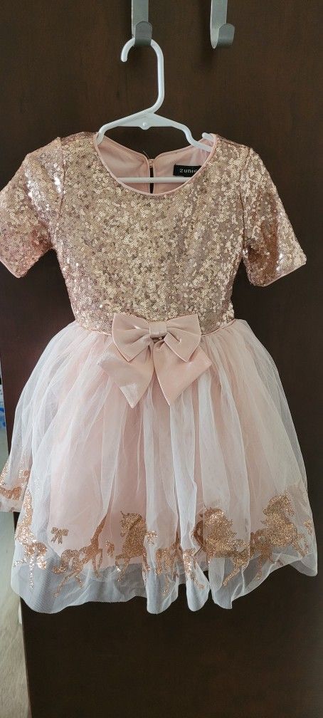 Dillard's Beautiful Rose Gold Dress w/unicorns 