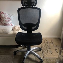 ergonomic chair(taking offers)