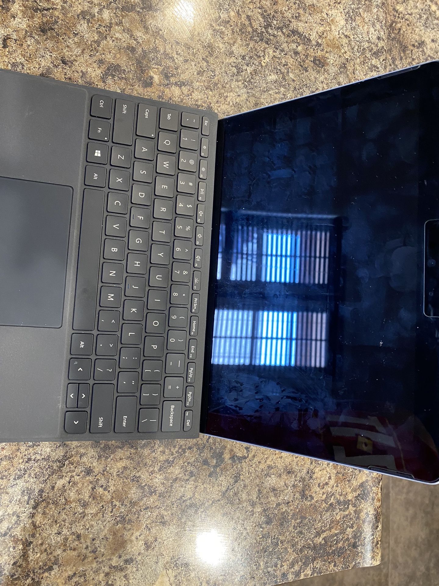 Microsoft Surface Go Model 1824