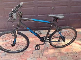 Trek 820 XL