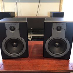 M-Audio BX5A Powered Studio Monitor Speakers 