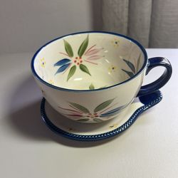 New Temptations by Tara 20oz Cup with Lid/Saucer