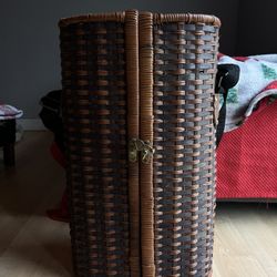 wicker basket for bottles