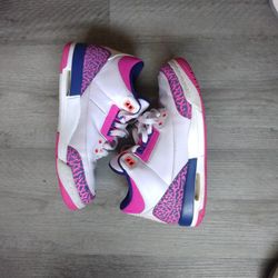 Jordan 3 " Barely Grape"