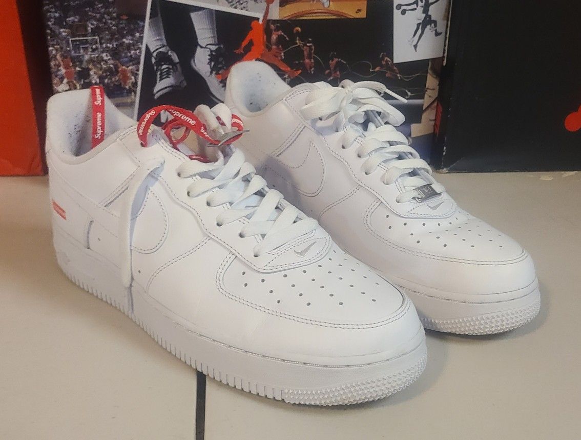  Nike Air Force 1 x Supreme Low Box Logo Men's Size 11