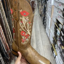 womens western boots