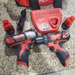 Milwaukee Drill Set