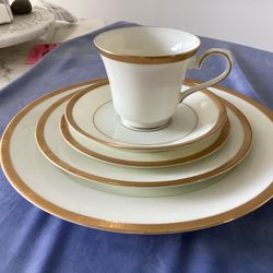 Franciscan “Hampten” Bone china 