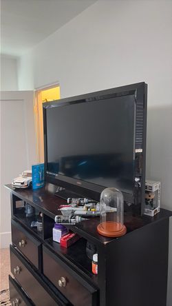 Vizio Flat Screen TV