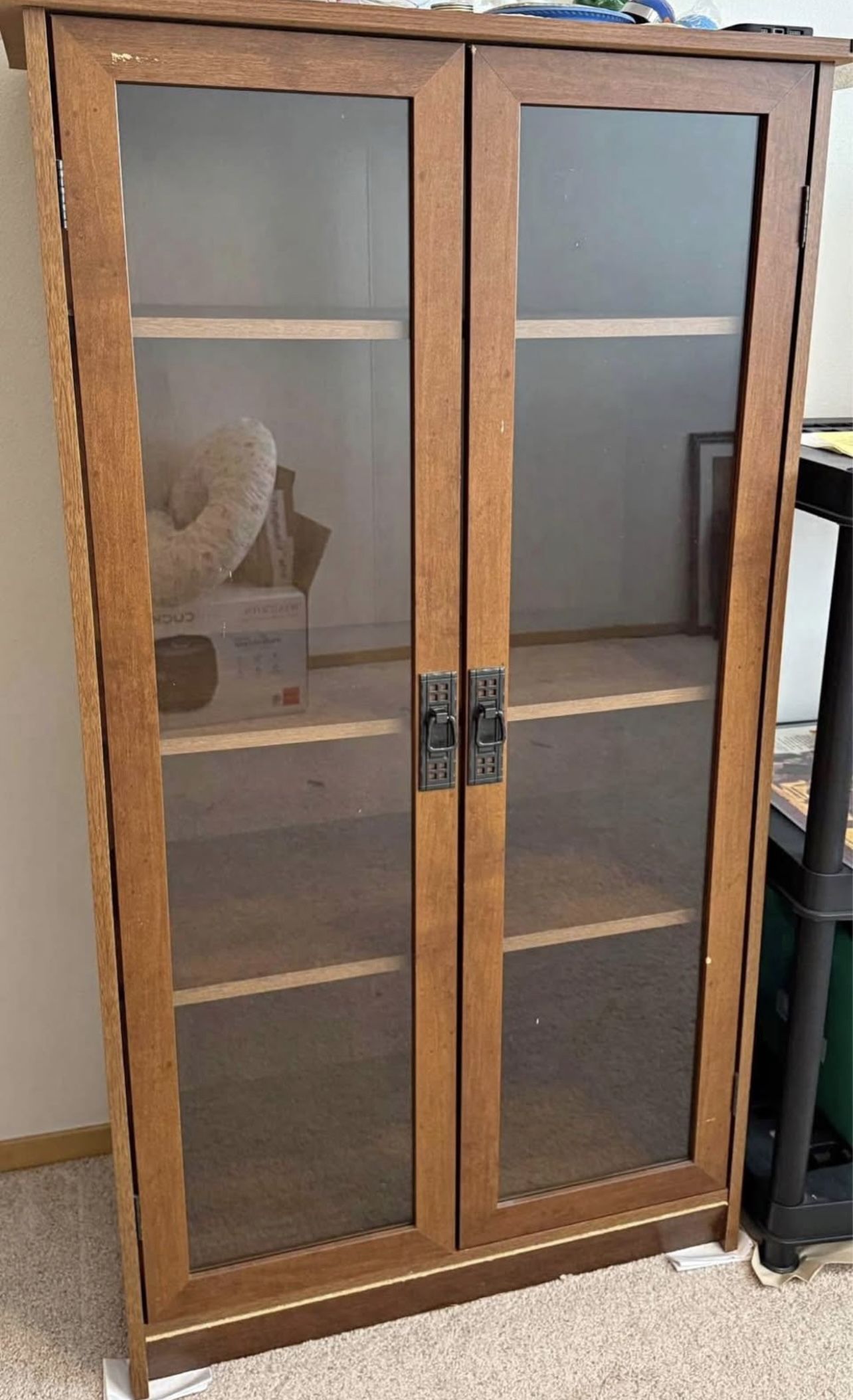 Cabinet (Measurement In Photo)