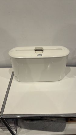 Tork paper towel dispense