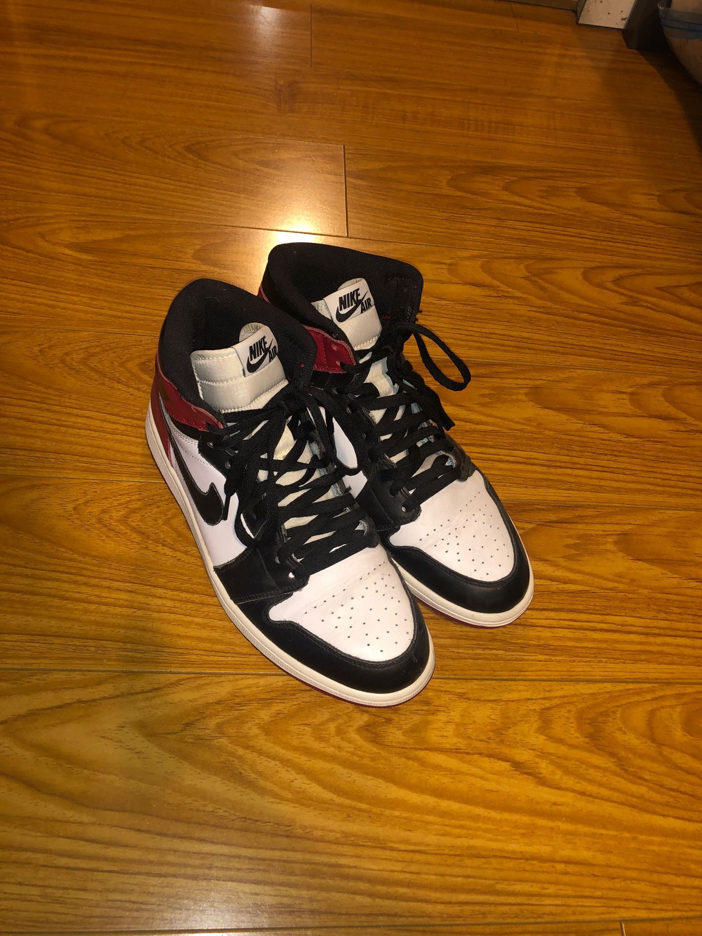 Nike Air Jordan OG Retro Black Toe Size 10.5