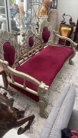 FABULOUS ORNATE & RARE 3 Piece Lion Head Sofa & 2 Throne Style Armchairs. Set For Living Or Great Room. Man Or Woman Cave.