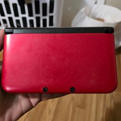Nintendo 3DS XL - Red Color