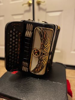 Acordeon hohner rey aguila