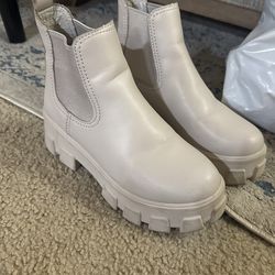 Women’s Boots 