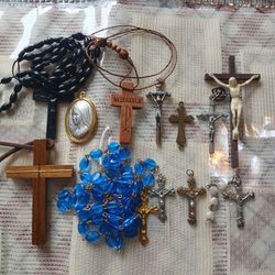 Catholic Religious Jewelry, Rosary Lot, Crosses, Pendants