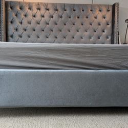 King size Bed And Mattress Set