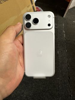 iPhone 17 pro Max 256 gb silver unlock factory