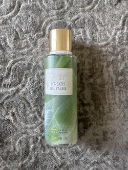 Victoria’s Secret Beneath The Plans Body Mist