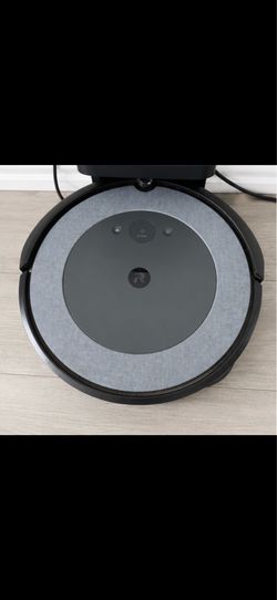 iRobot Roomba i3+ Self Emptying Robot Vacuum WiFi App Controlled