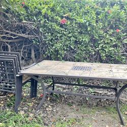 Patio Table And 4 Chairs