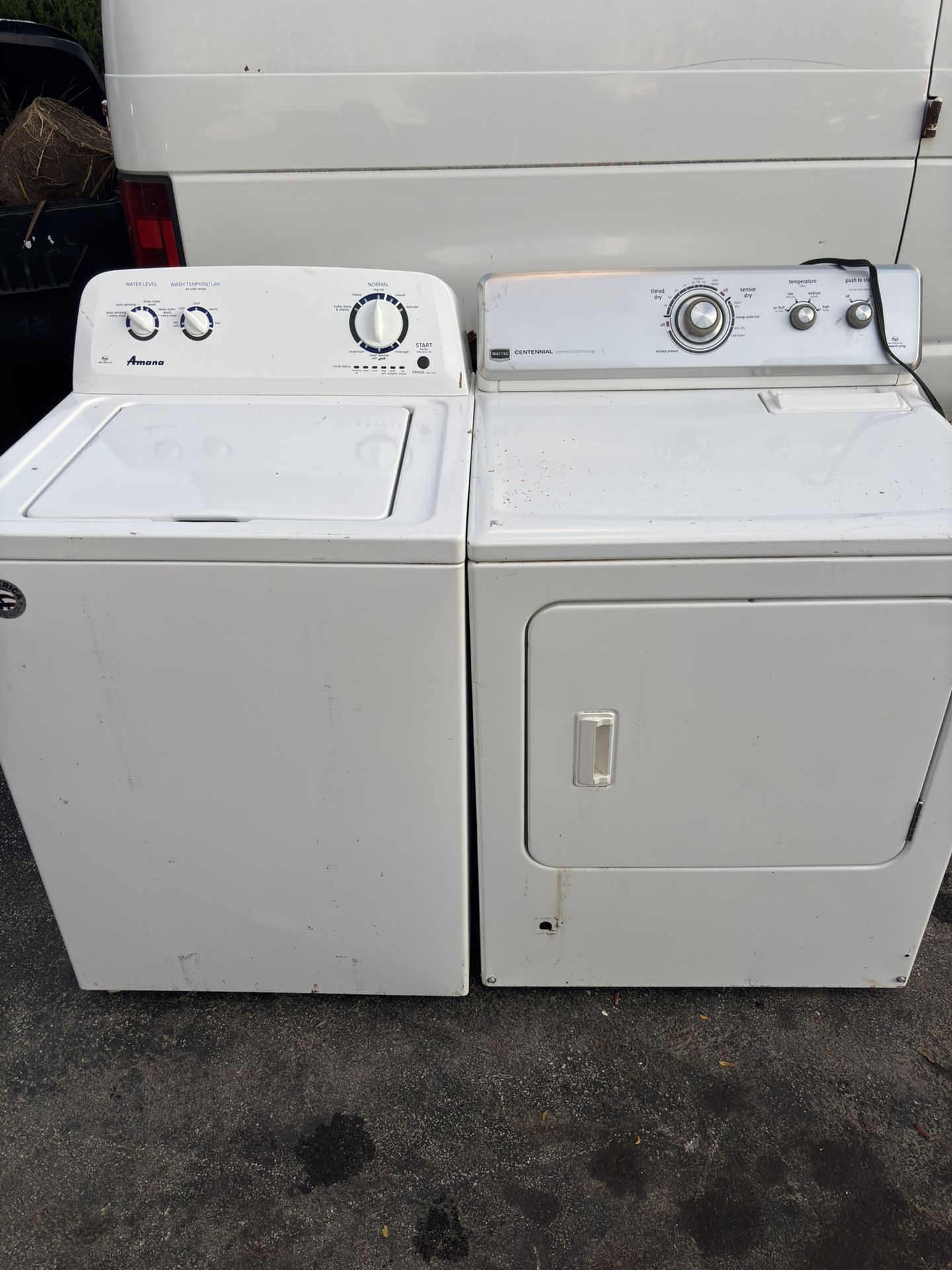 Washer and Gas Dryer Set