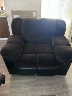 Reclining recliner