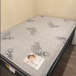 Full Mattress. Box Spring And Base.