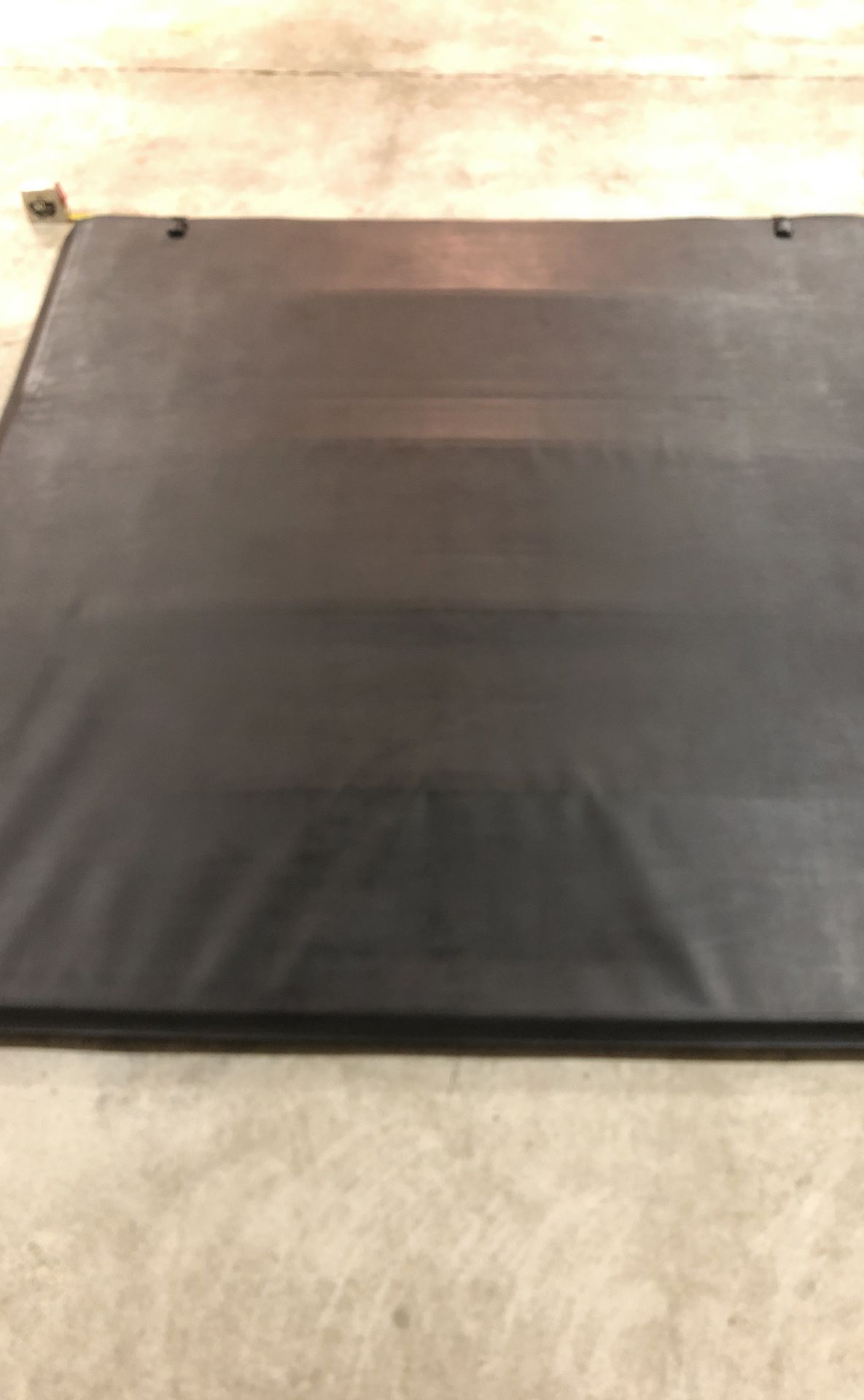 Toyota Tundra bed cover 68”X67” excellent condition