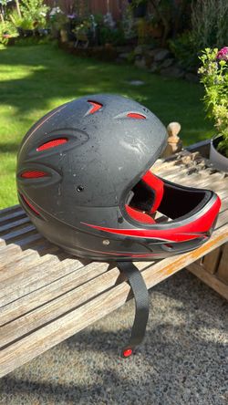 Motorcycle helmet
