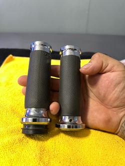 Performance Machine 1” Throttle By Wire Chrome Grips