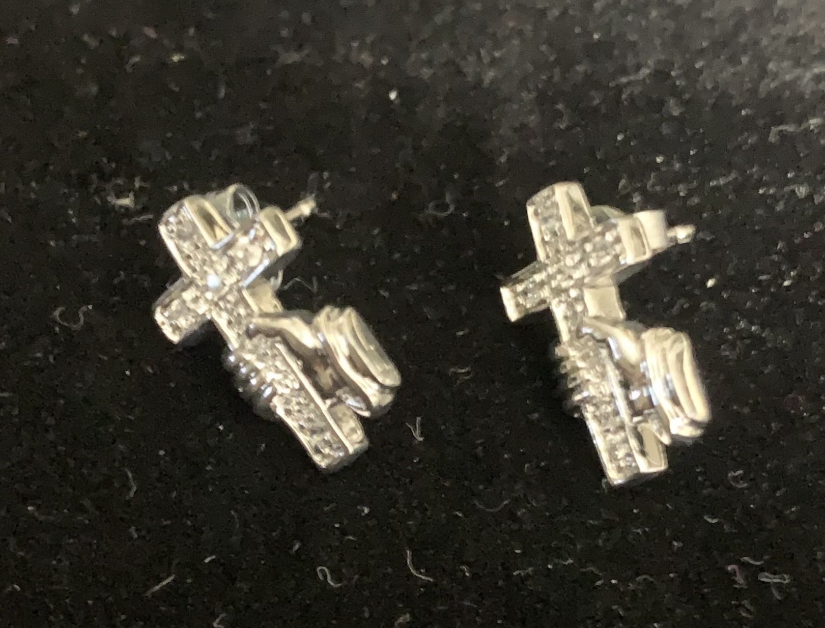 Beautiful 925 Sterling Silver, With Five Little Diamond Cross Earrings