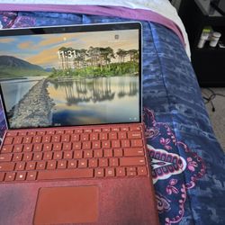 Surface Pro 8 With 4G LTE 