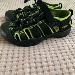 Keen Big Kids Size 2