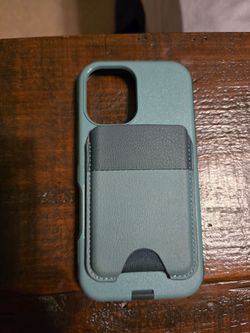 Iphone 14 otter box with mag wallet