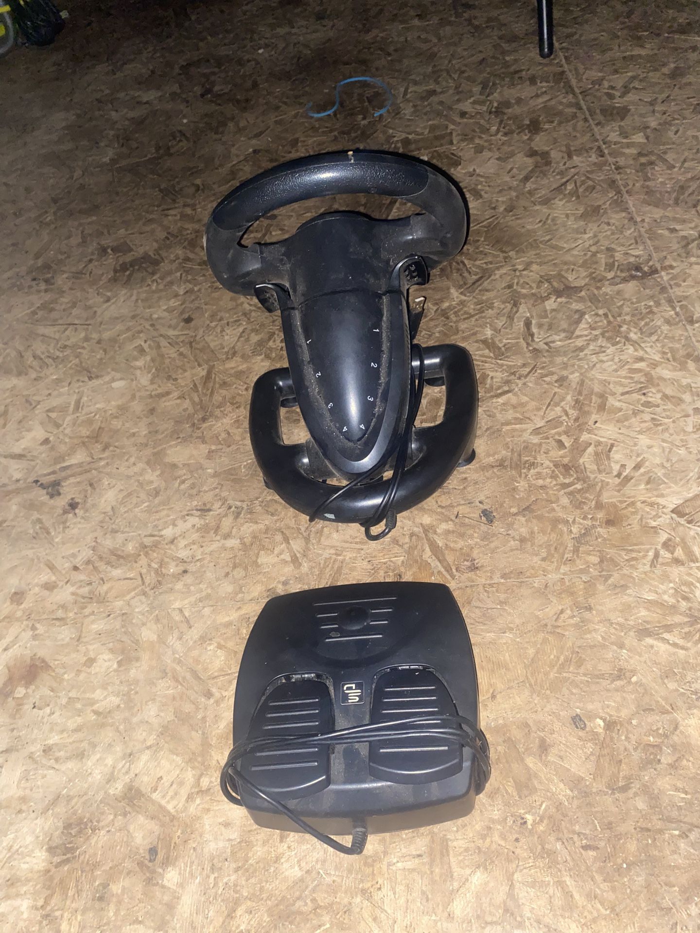 Superdrive SV450 racing steering wheel with Pedals Xbox Serie X/S, Switch, PS4, Xbox On