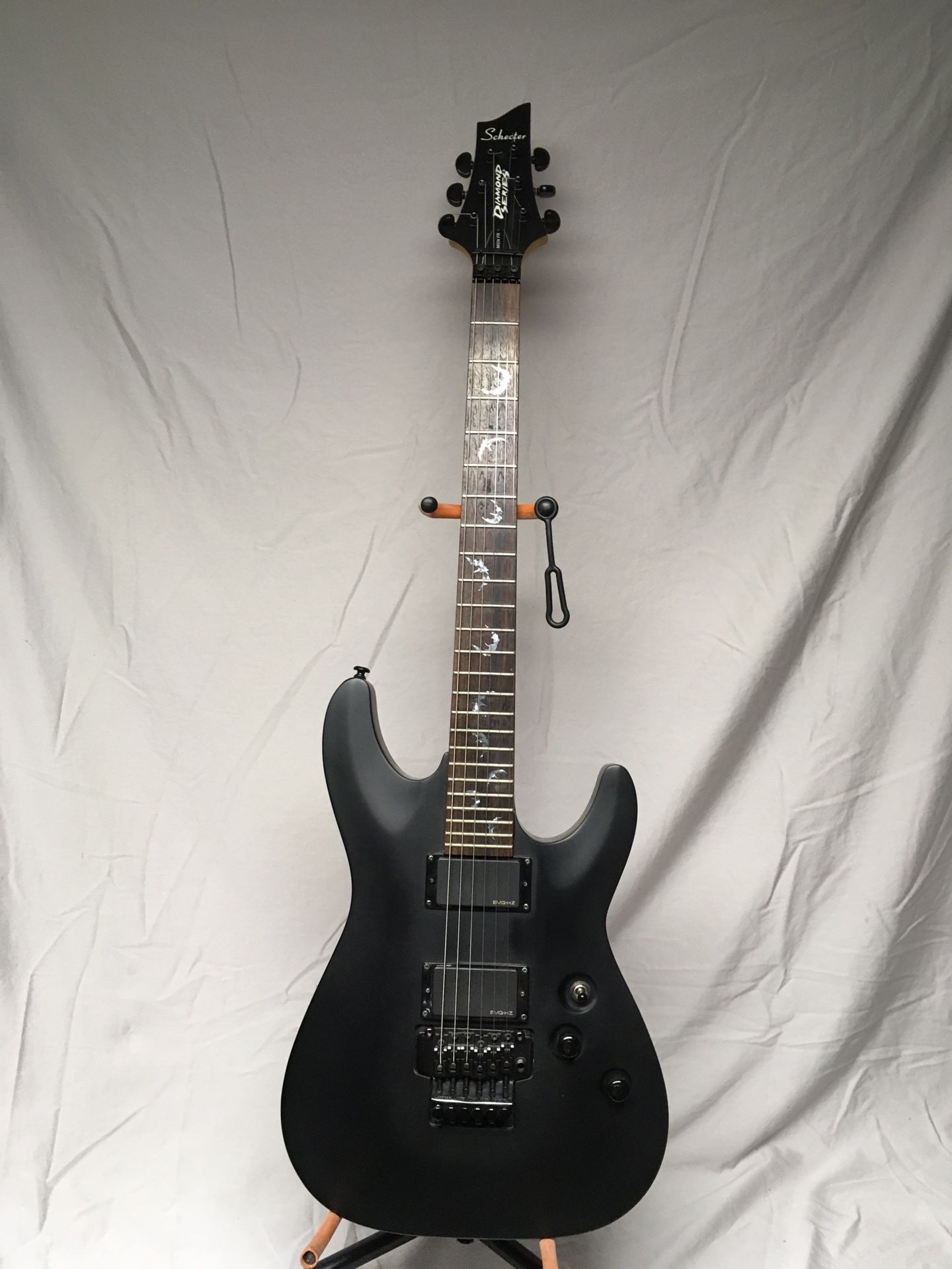 Schecter Diamond Series Electric Guitar 