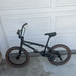 Mongoose bmx bike