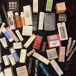 ✨BRAND NEW✨ BUY 3 Get 1 FREE Makeup & Skincare ( Priced Separately )