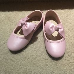 Brand new shoes size 6