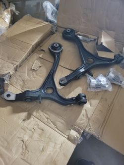 2003---2007 Honda Accord/2004---2008 Acura Tsx lower control arm and ball joints set