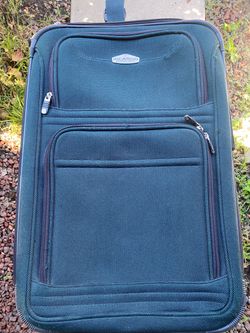 Ricardo Beverly Hills 2-Piece Luggage Set – Carry-On & Matching Duffel
