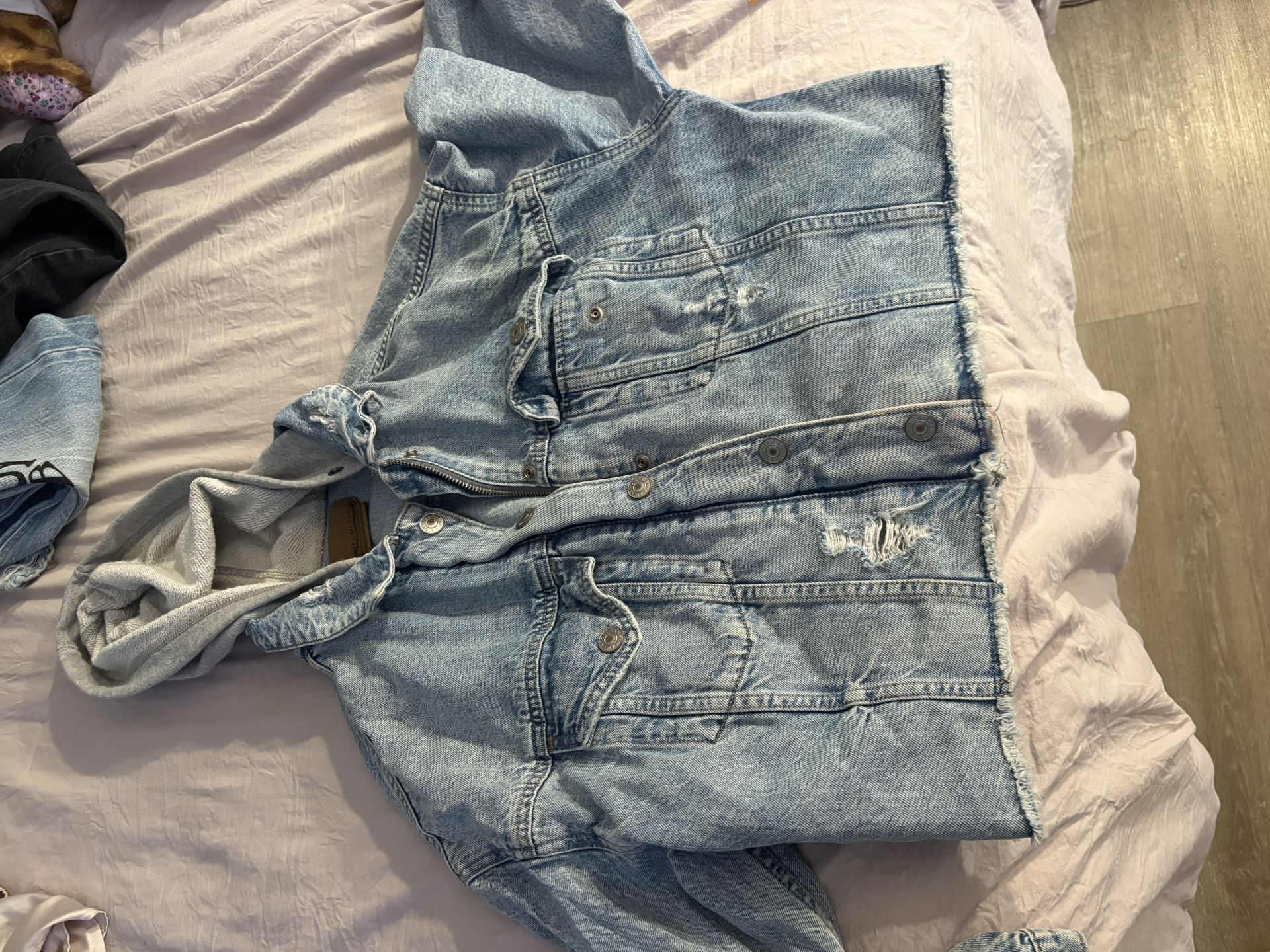 American Eagle Jean Jacket 