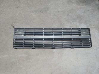 1986 Chevy C10 grill 80.00
