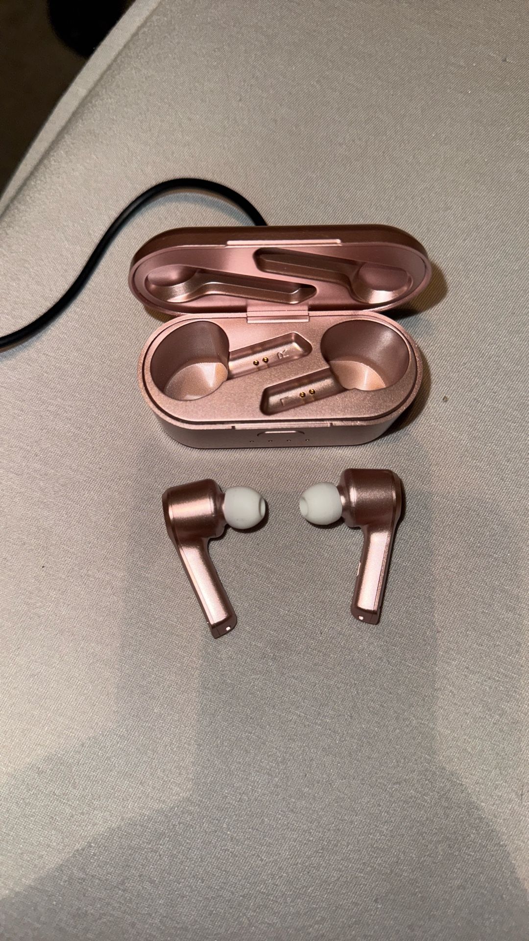 Toshiba Bluetooth Earbuds