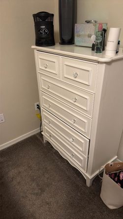 Queen bedroom set