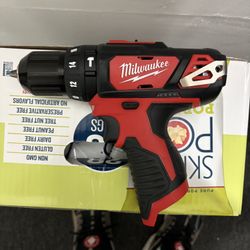 Milwaukee M12 Hammer Drill